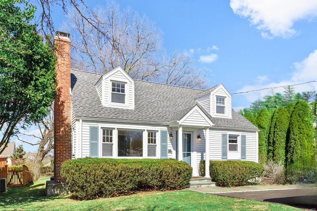 Nestled in the desirable Shippan neighborhood of Stamford this beautifully renovated home effortlessly blends modern elegance with classic charm.