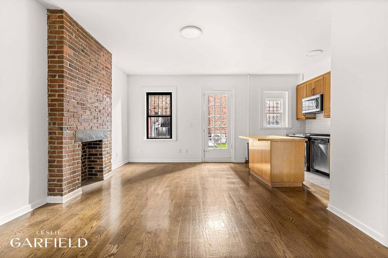 282 Bleecker Street, unit 2 is a spacious, sun filled, convertible two bedroom loft that offers style, comfort, and flexibility in the heart of the Village.