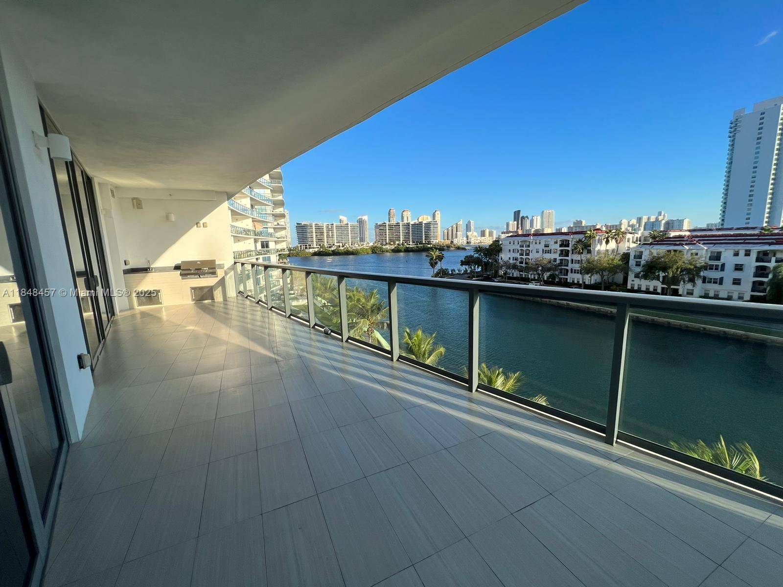 Best priced unit at the prestigious Echo Aventura !