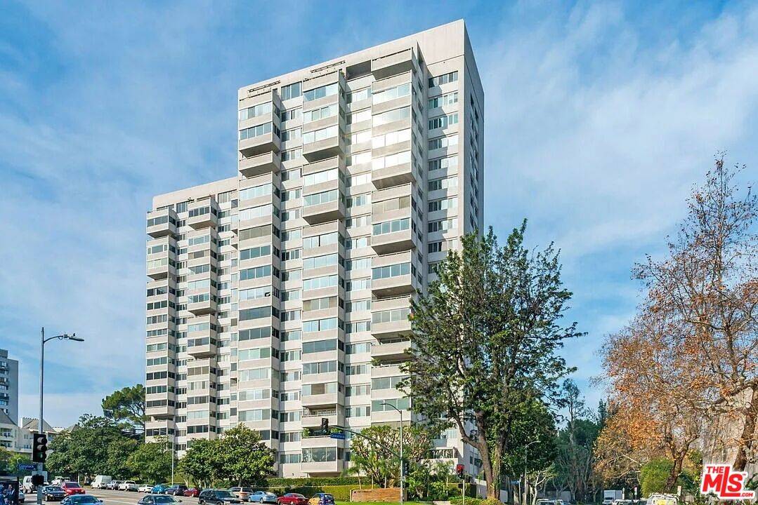 875 Comstock Ave 3BR Westwood La