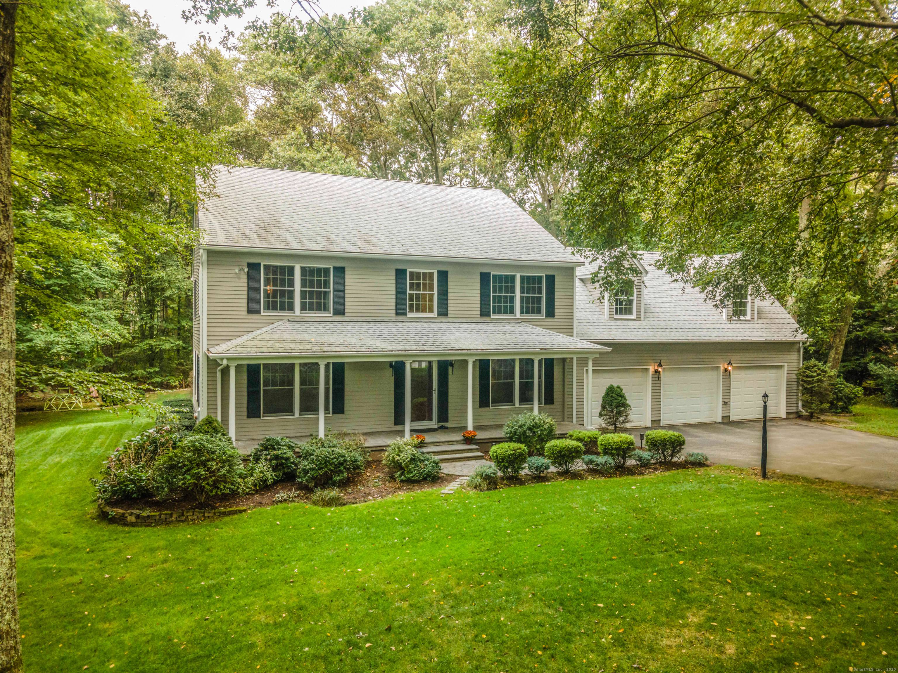 Looking for a beautiful Colonial in one of East Lyme's most desired neighborhoods ?