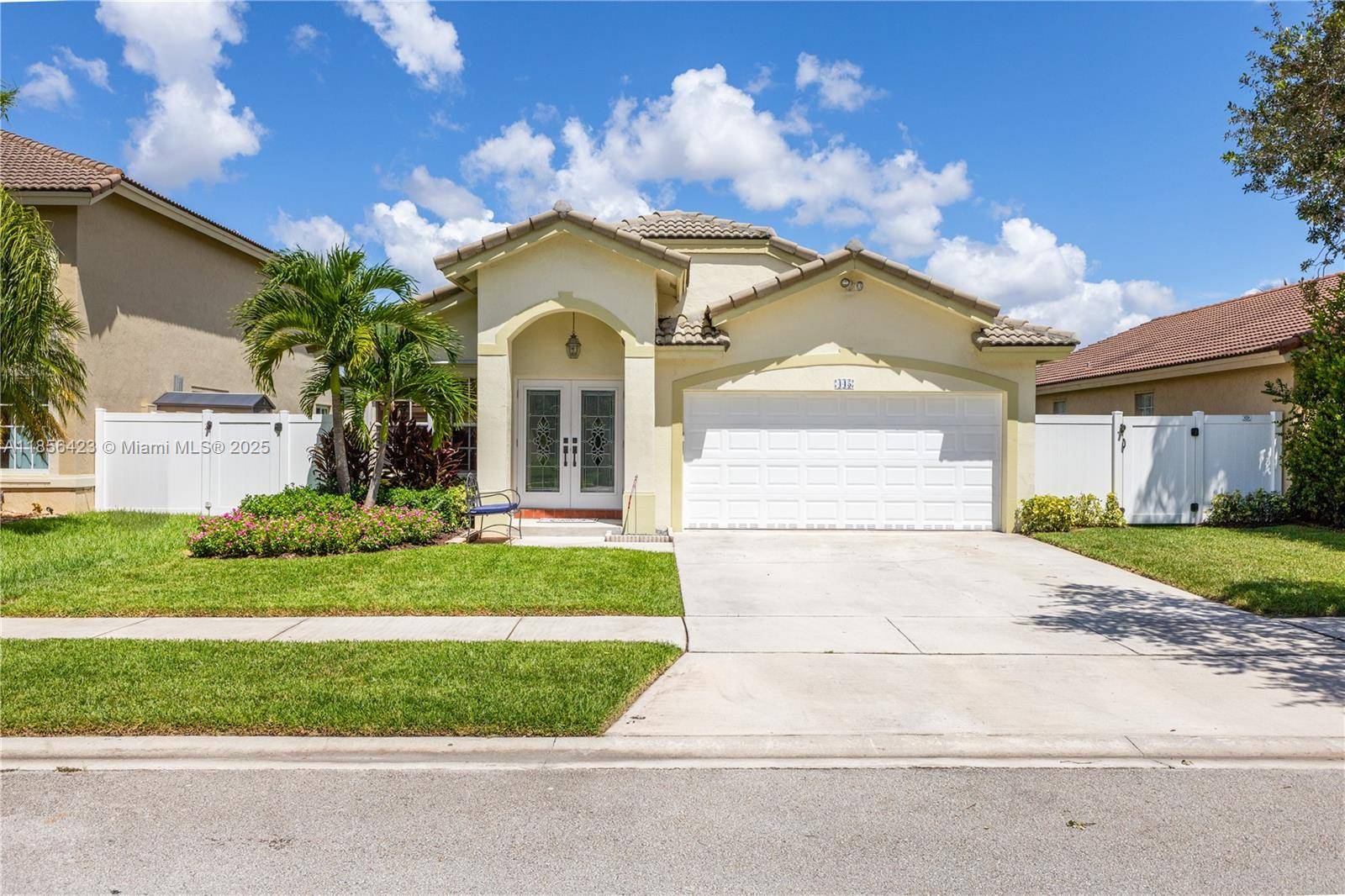Experience pride in ownership, 3 bedroom, 2 bathroom, salt water pool, beautifully renovated kitchen, amp ; located in the highly sought after community of Walden Lake in West Pembroke Pines.