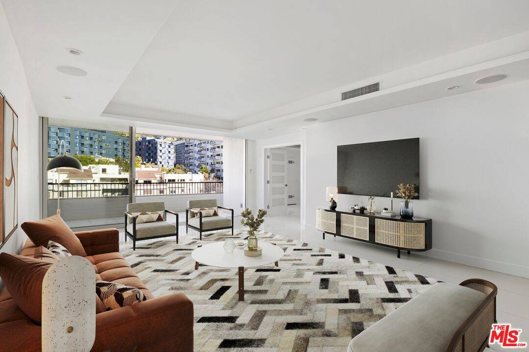 1100   Alta Loma Rd 2BR Sunset Strip La