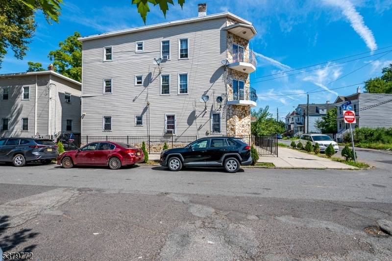 This Deed encompasses two properties a three units building, with each unit offering three bedrooms and two full bathrooms as well as a single family residence at the rear consisting ...