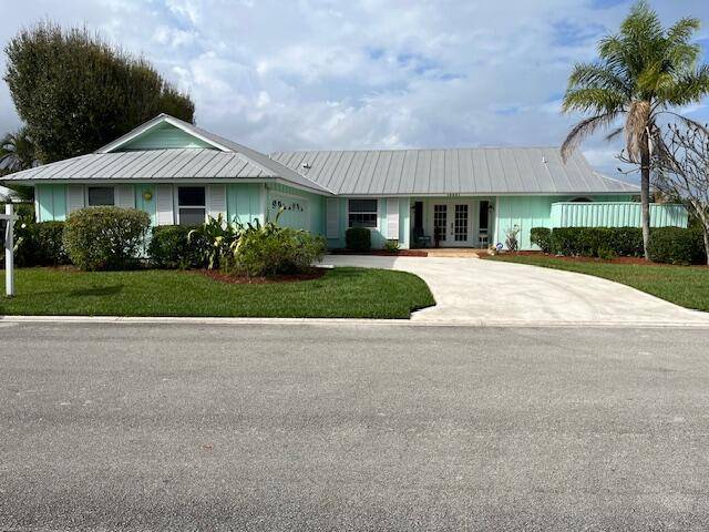 Welcome to your slice of paradise !