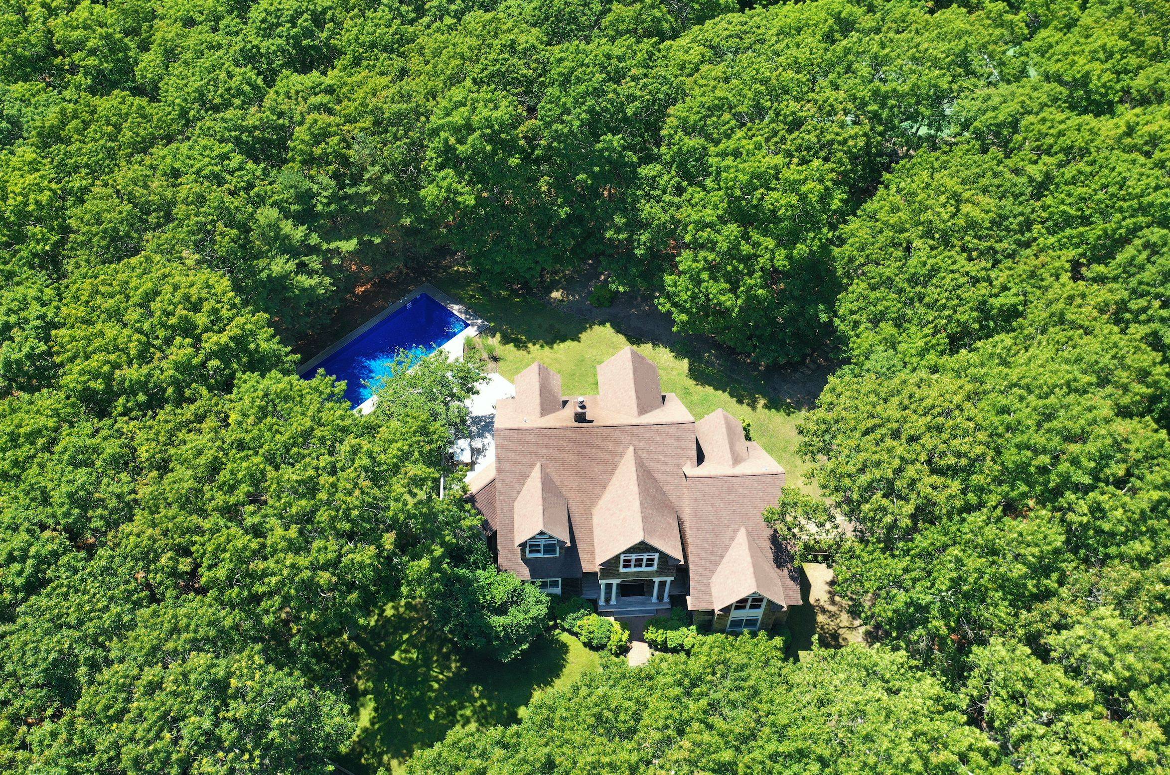 Idyllic Summer Retreat in East Hampton