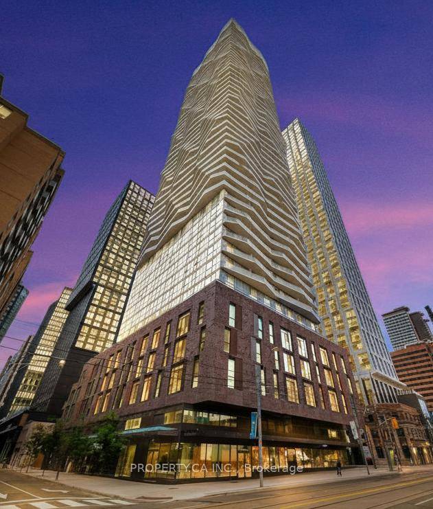 Prime Downtown Location Everything at Your Doorstep Experience luxury living 17 floors above Toronto's most vibrant neighborhood.