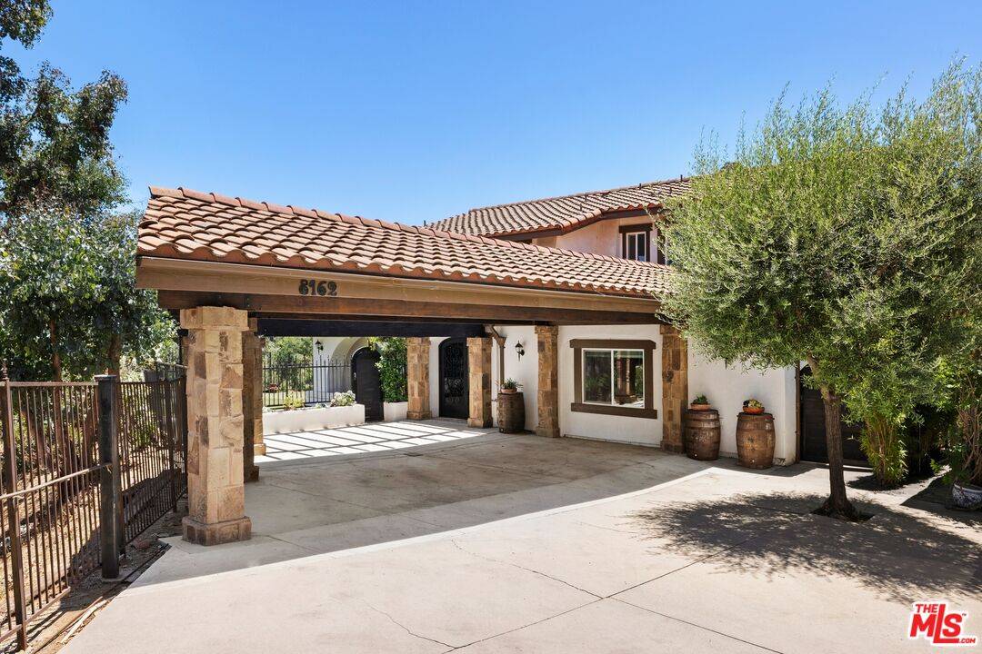 8162   Tianna Rd 4BR Hollywood Hills East La