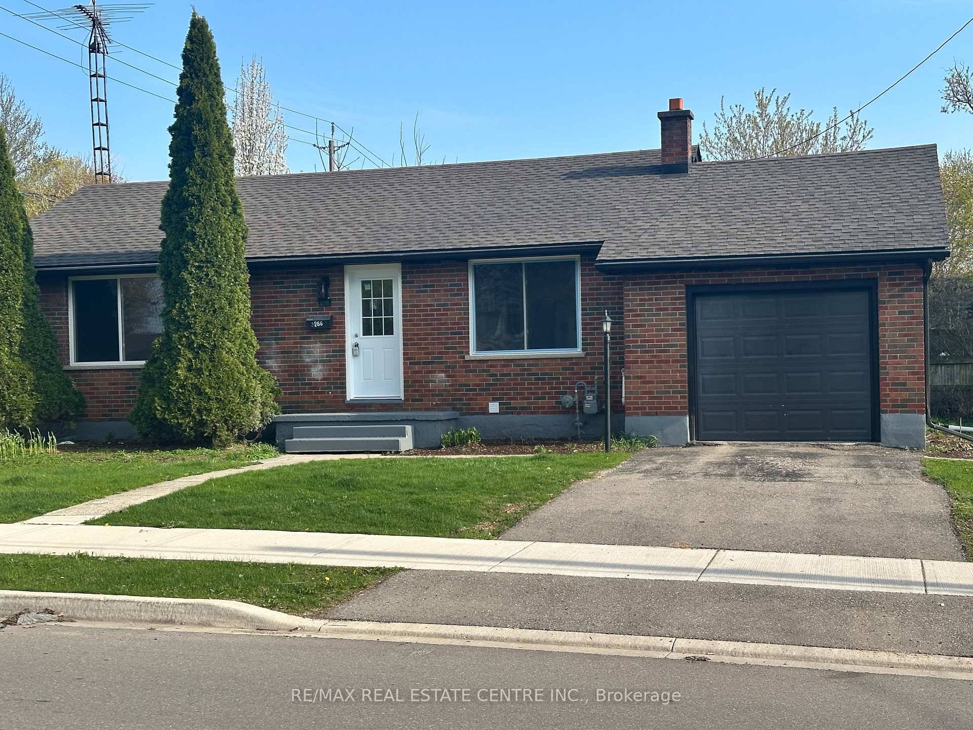 Offered at 549, 900 3 2 Bedrooms 2 Bathrooms Fully Renovated Offers Anytime Completely renovated from top to bottom this home is brand new inside and out.