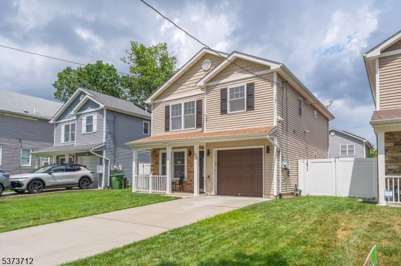 Welcome to Your New Home in Roselle !