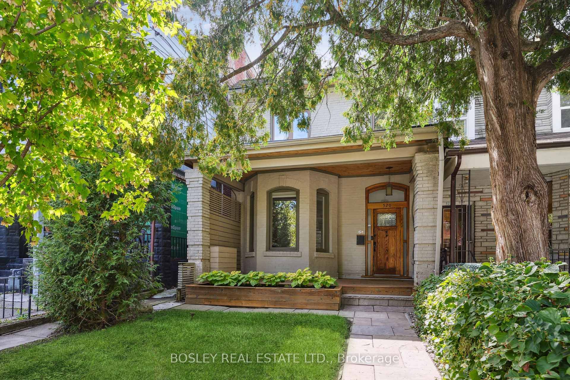 Discover Your Family's Dream Home In The Heart Of Vibrant Downtown Toronto !