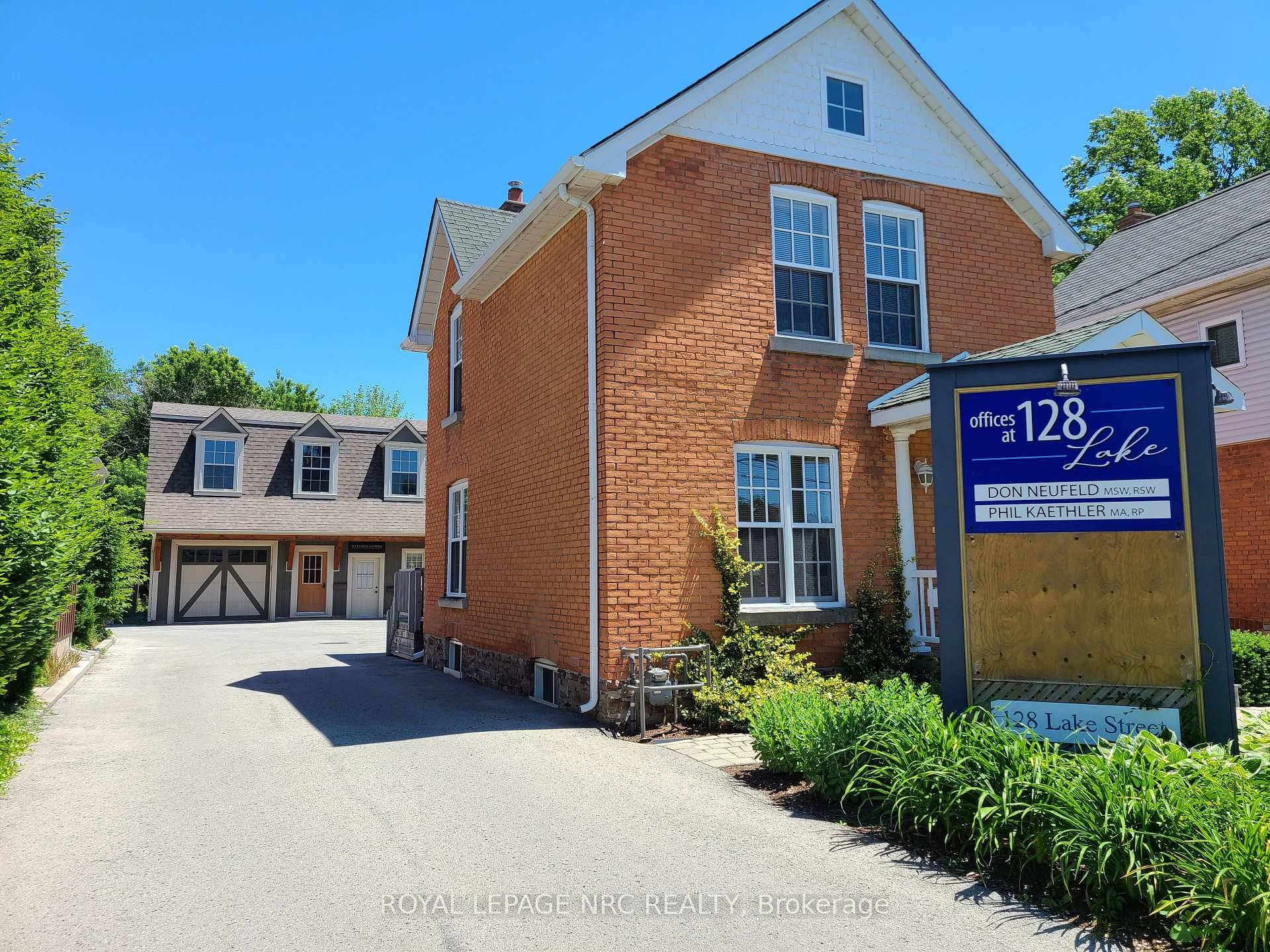 Welcome to the Coach House upper unit at 128 Lake Street, St.