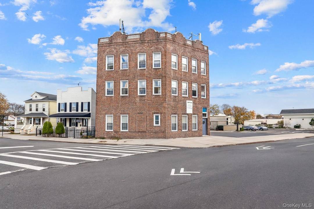 JUST LISTED ! 6 FAMILY BUILDING IN BRONX NY 10473 !