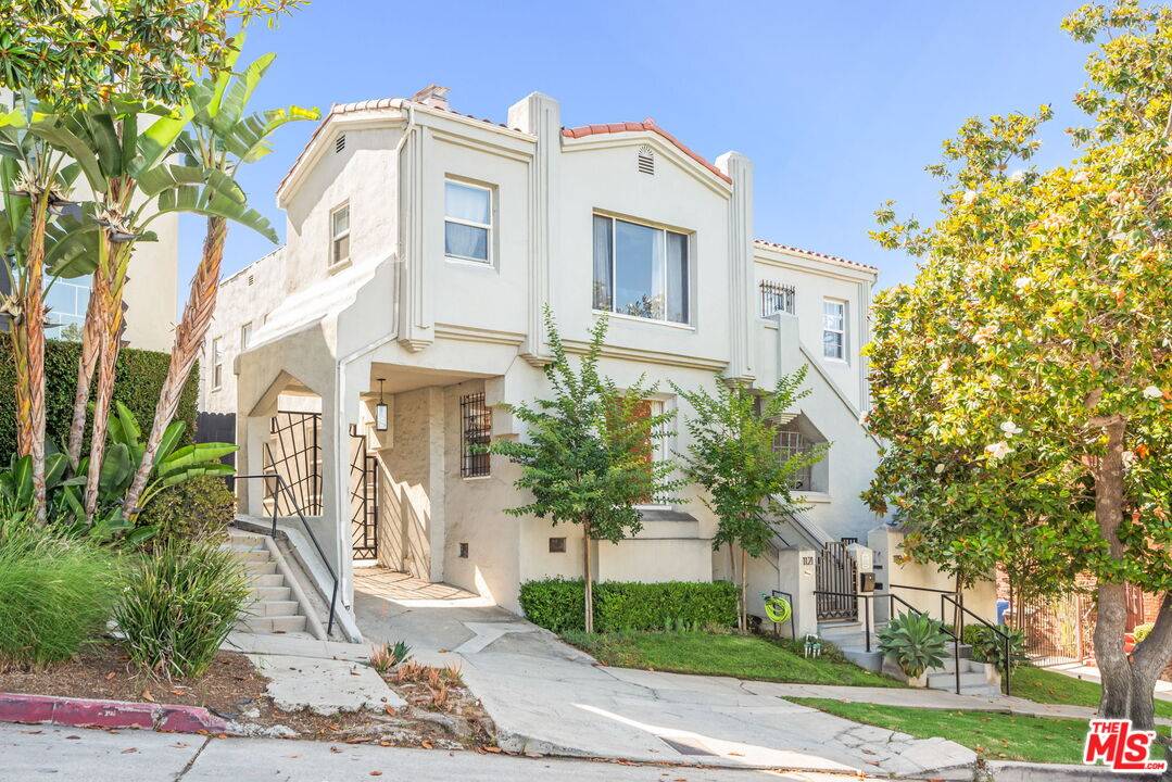 1119 1121 S Orange Dr 4BR La