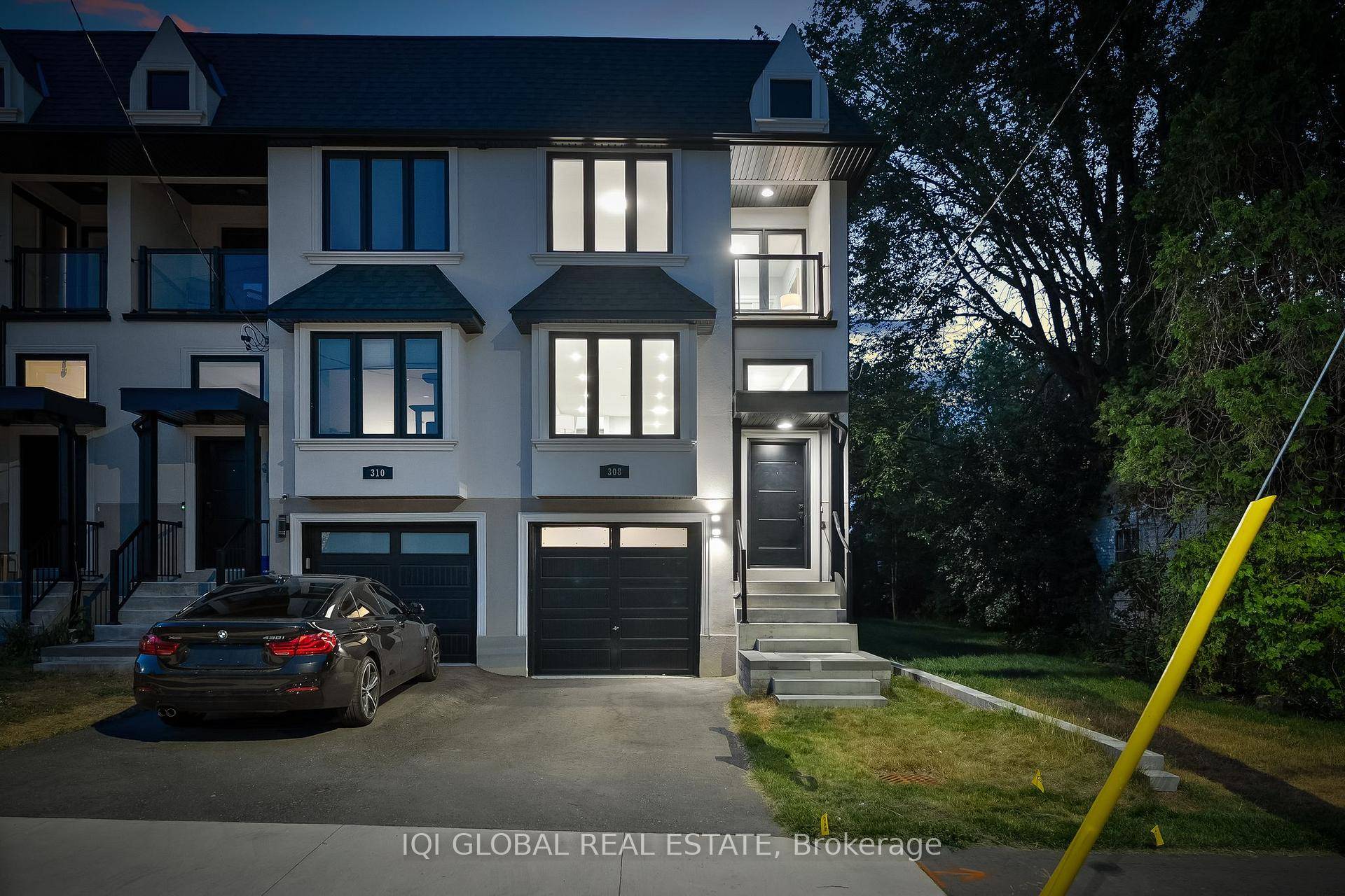 Brand New Corner Custom Built Freehold Townhome 3, 000 Sq Ft 12 Ft Ceilings 130 Ft Lot.