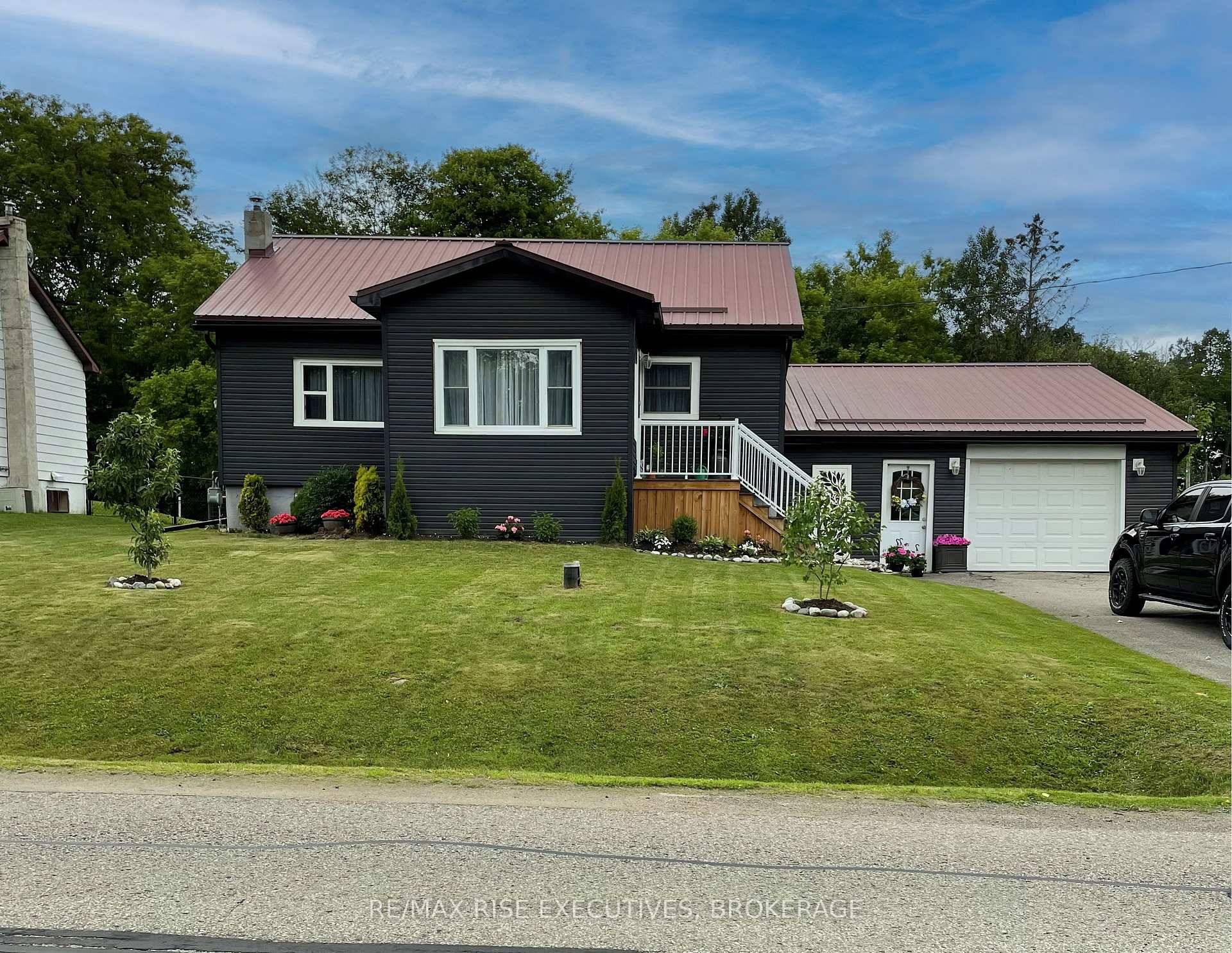 Presenting 2248 2nd Concession Rd a wonderful investment opportunity for all types of Buyers.