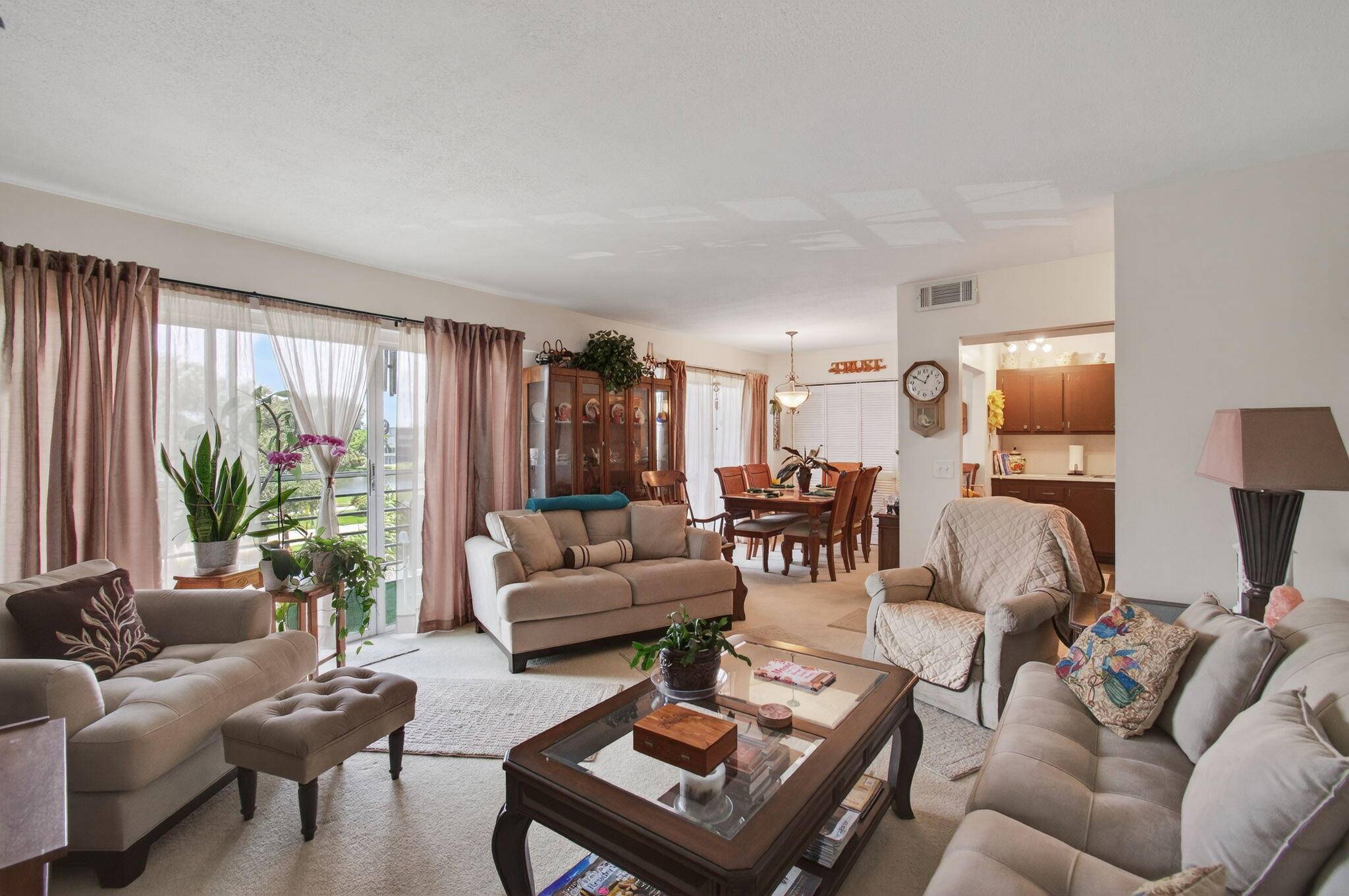CENTURY VILLAGE ACTIVE ADULT COMMUNITY !