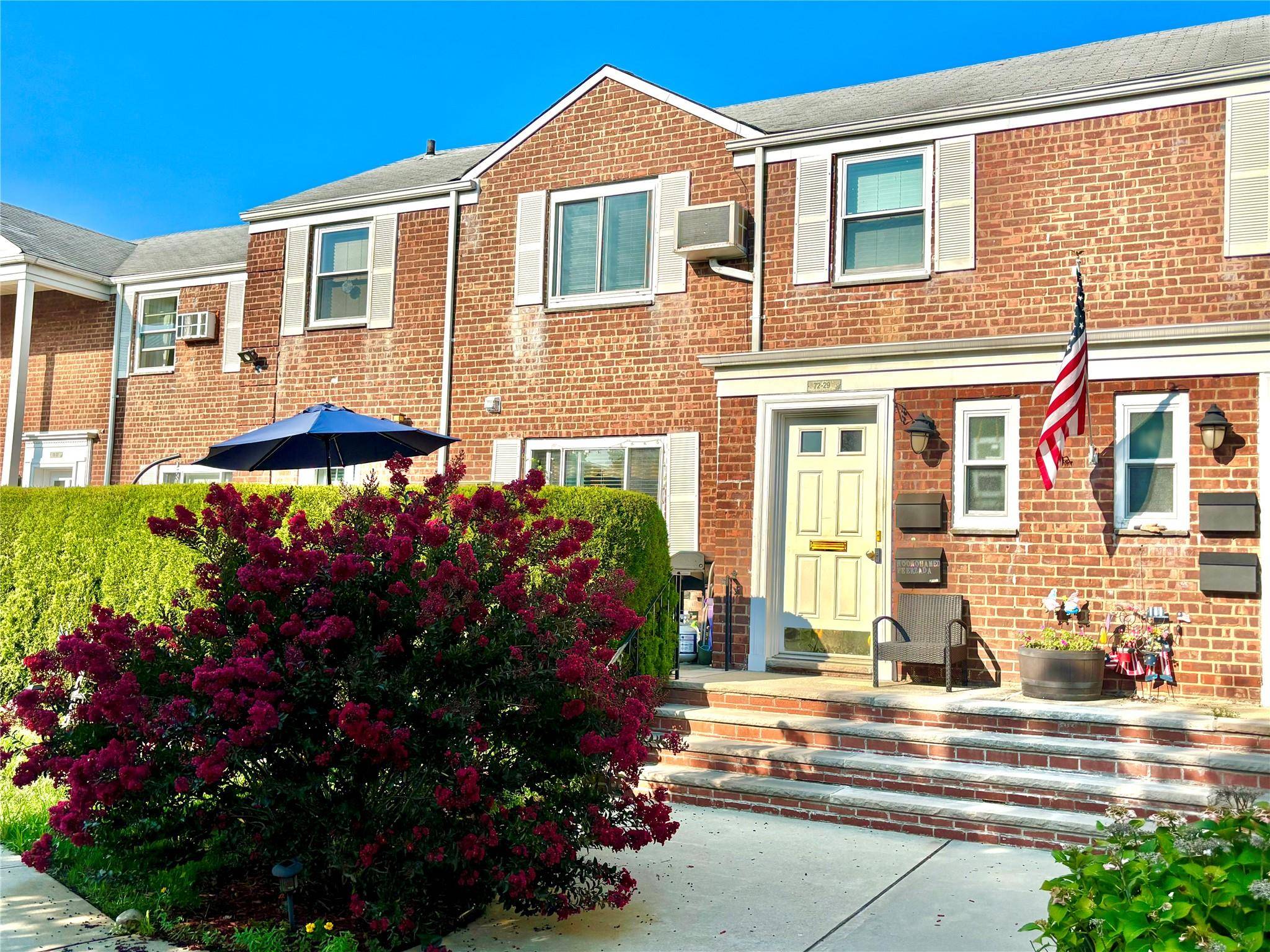Welcome home to this meticulous G model unit in Glen Oaks Village !