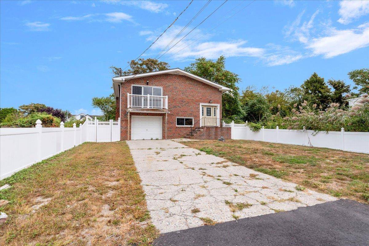 Spacious and well maintained home featuring 4 bedrooms and 3 full bathrooms, with the potential to expand to 6 bedrooms with proper permits.