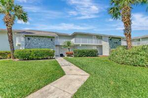 Golf Course View ! ! ! Enjoy ground floor convenience in this Turnkey 1 1 Golf Villa in desirable Ocean Village.