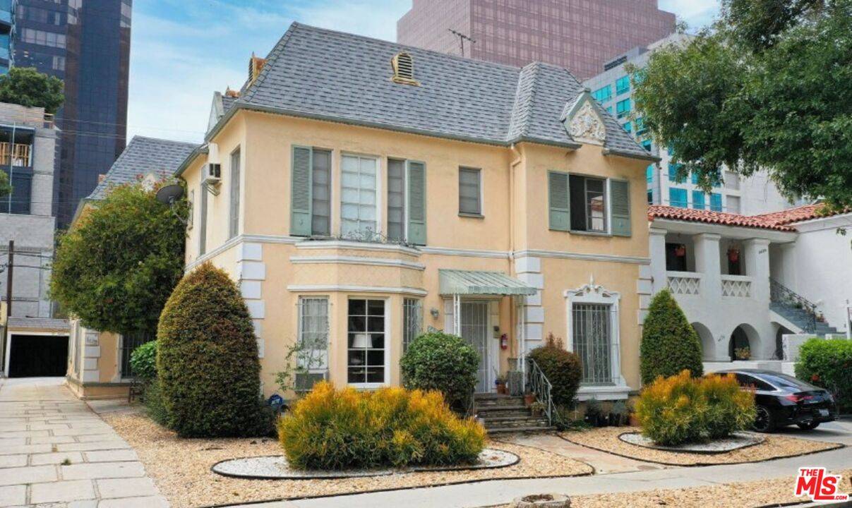 6420 Orange St 6BR Beverly Grove La