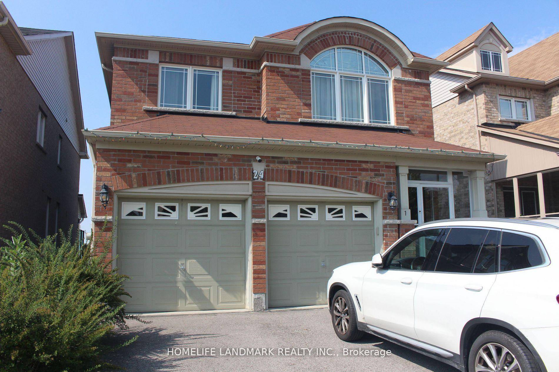 New Renovated Fabulous Legal Apartment With Nice View Onto Pond And Ravine.