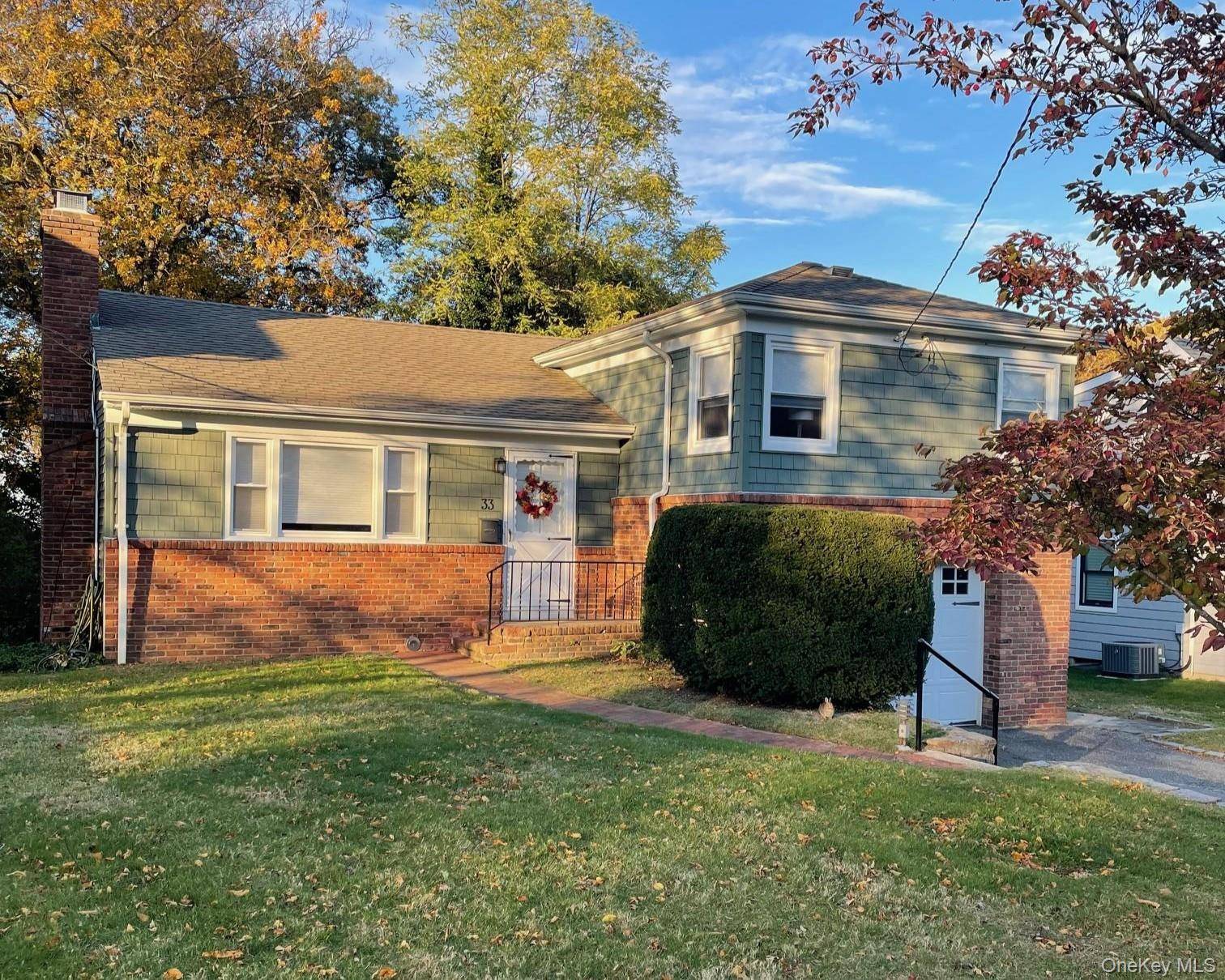 A Heartwarming Huntington Home.