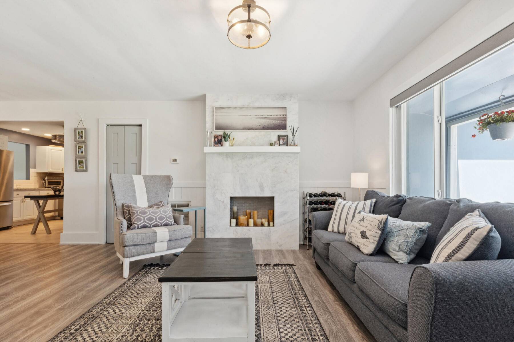 Renovated pool home in sought after, non HOA Golfview Harbour.