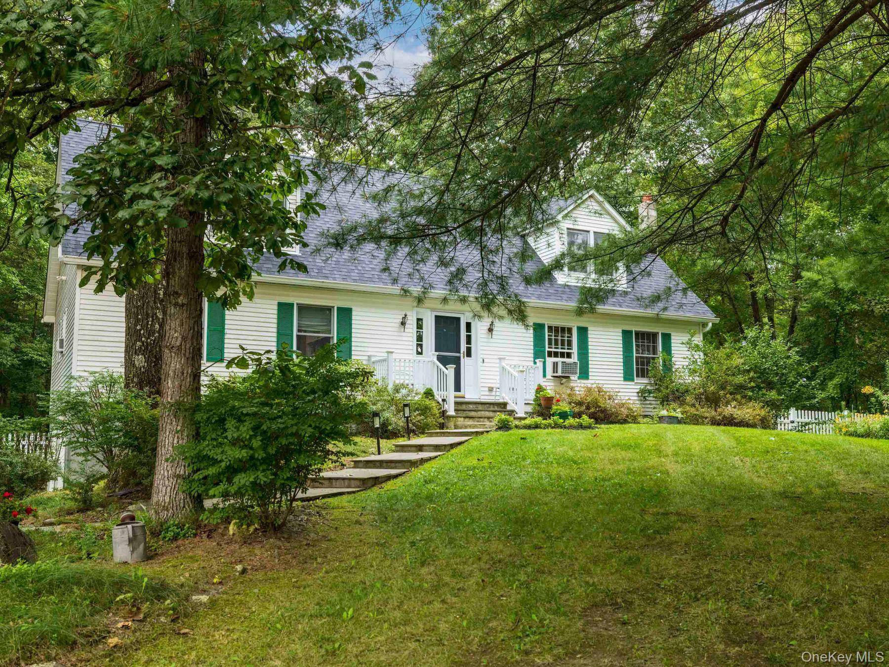 A stone s throw from Franklin Roosevelt High School, this Cape Cod style home is located in a well established neighborhood where pride of ownership shines.