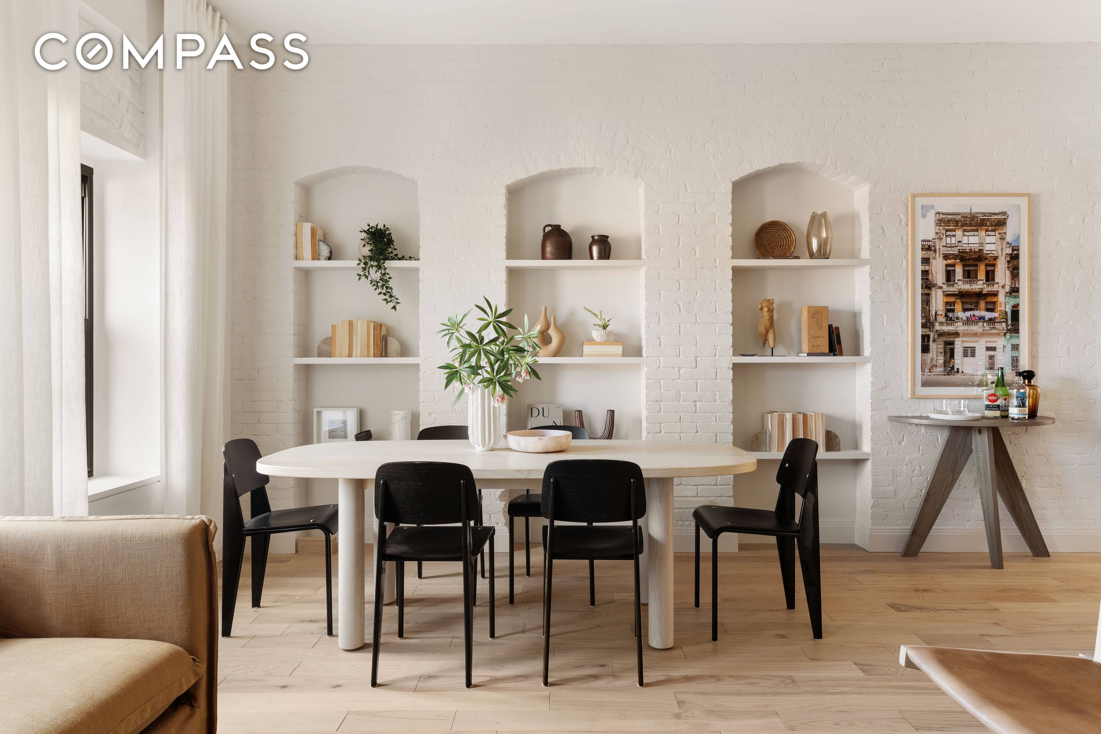This home is the ultimate East Village unicorn a brand new fully renovated pre war apartment with its own exceptional private rooftop garden giving panoramic views.