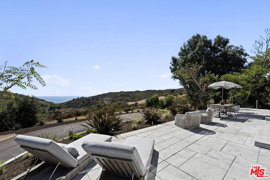 3065  S S Foose Rd 4BR Malibu La