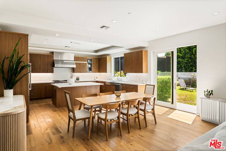 11328   Charnock Rd 4BR Marina Del Rey La