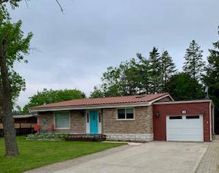 Centrally located three bedroom backsplit.