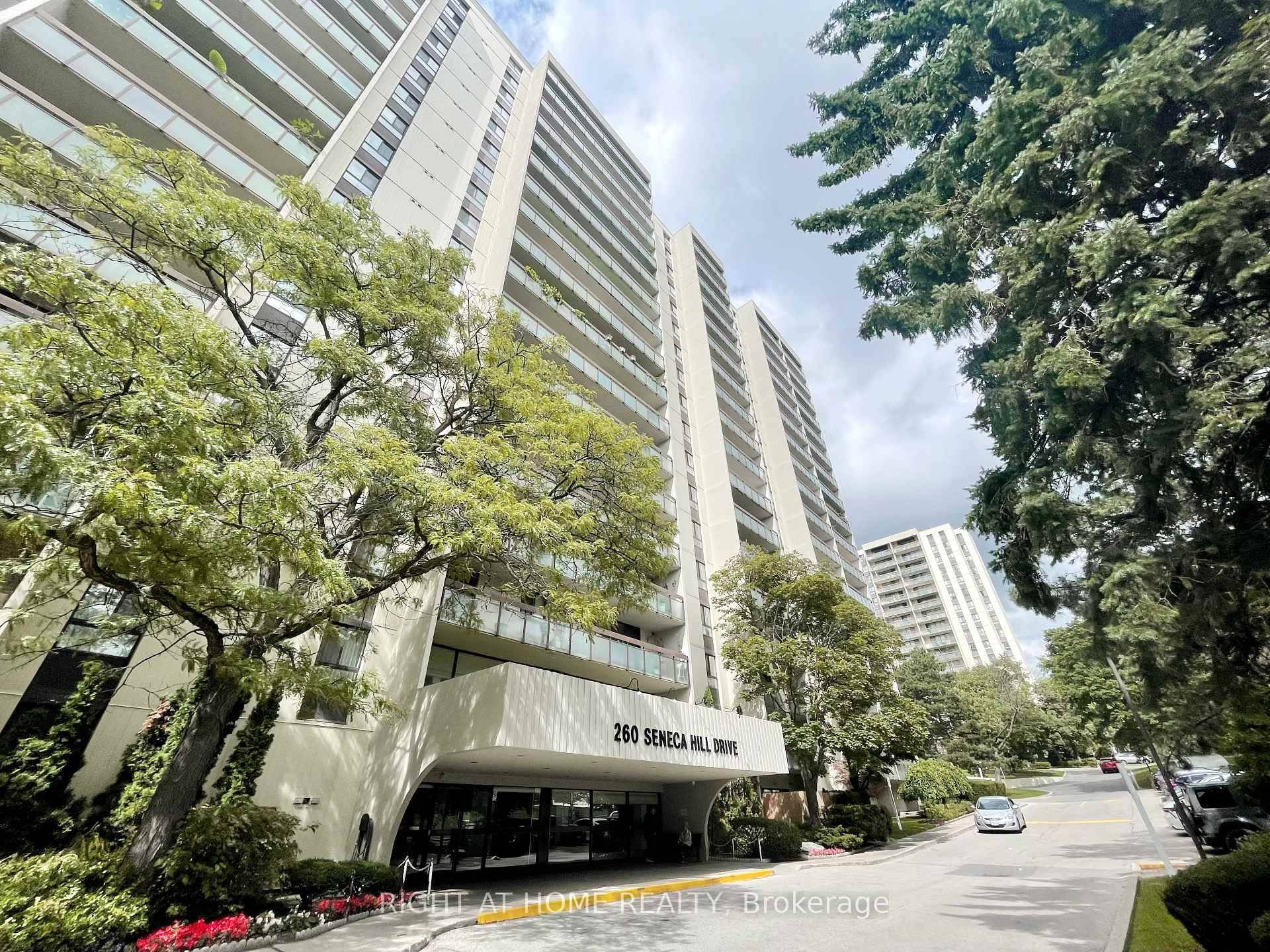 Must Go ! ! ! Welcome to This Well maintained Spacious 2 bedroom, 1 bathroom Condo Located In A Desirable North York Neighbourhood.