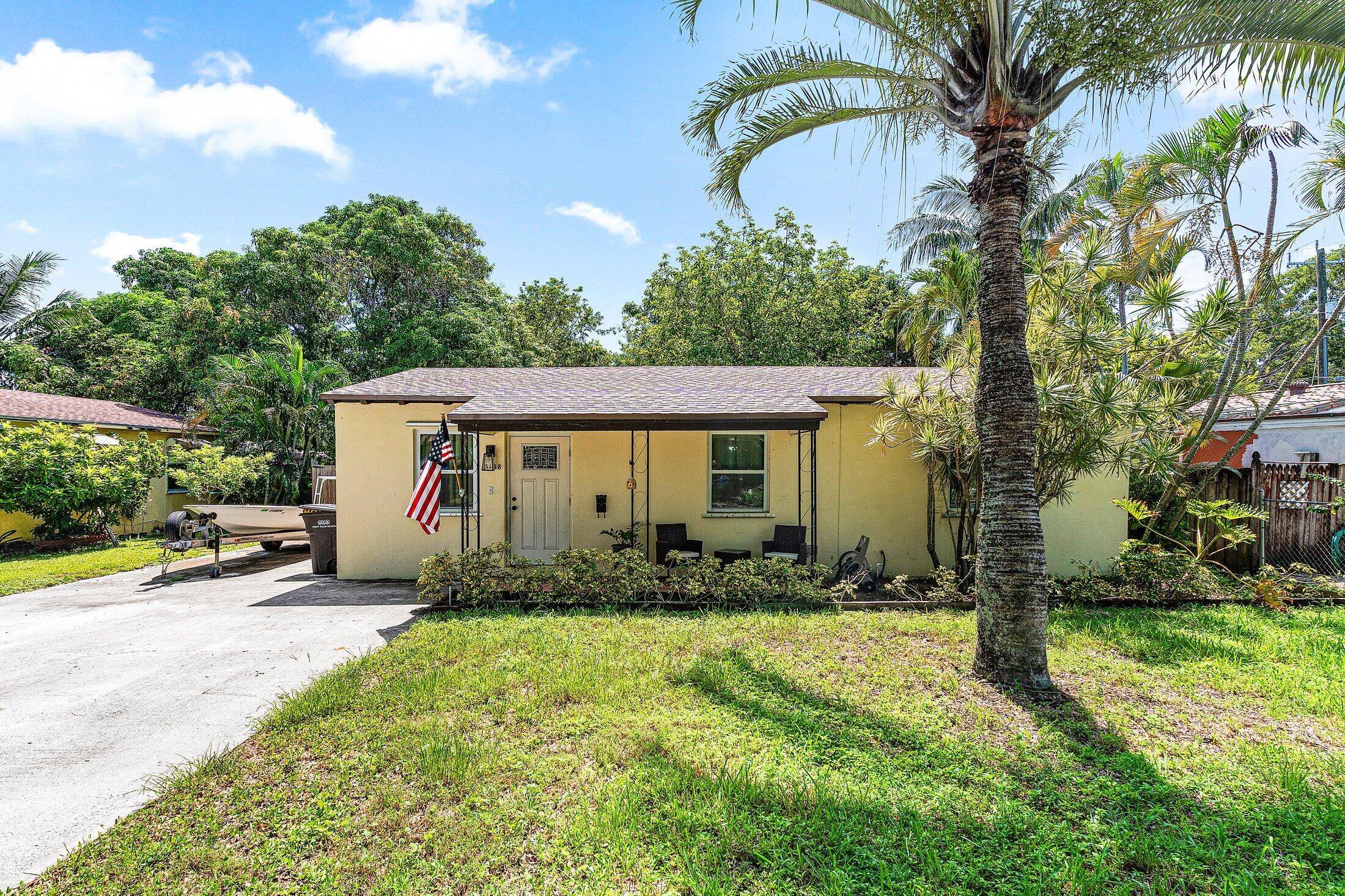 Amazing Location at a Great Price !