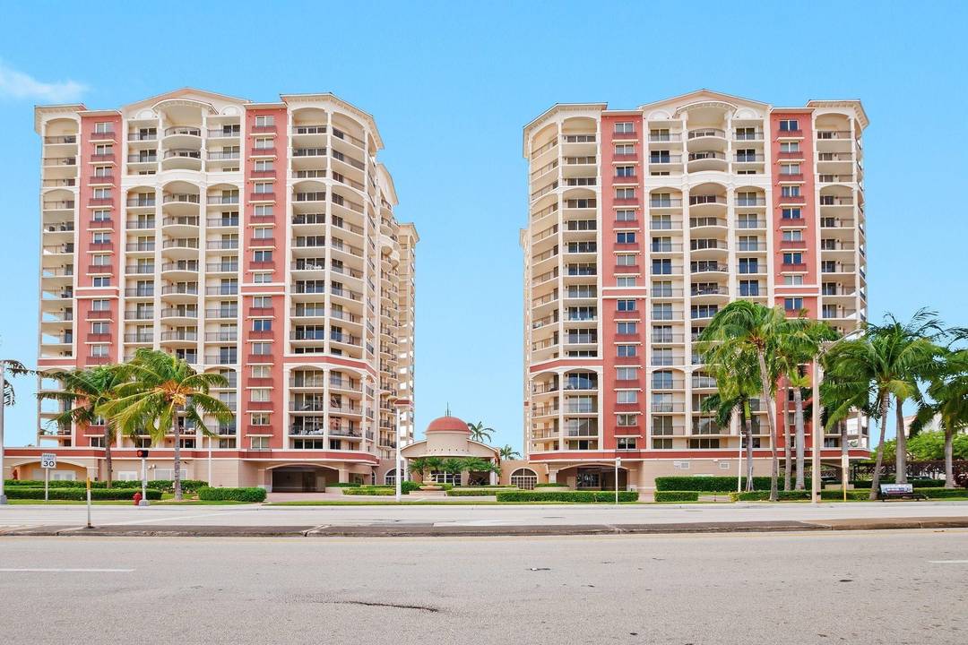 Best deal in the building spend your winter on Fort Lauderdale Beach in this pristine, fully furnished 2 bedroom, 2 bath condo featuring a spacious floor plan with high end ...