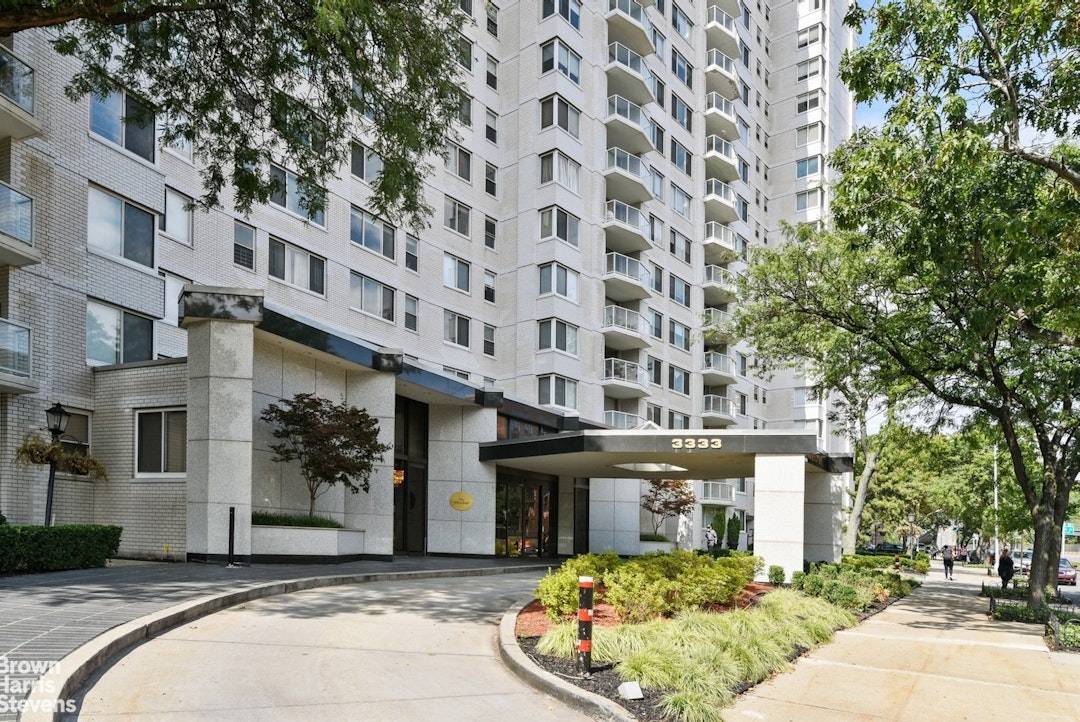 Move right in to this newly renovated corner Jr4 with a terrace at the luxurious Whitehall.