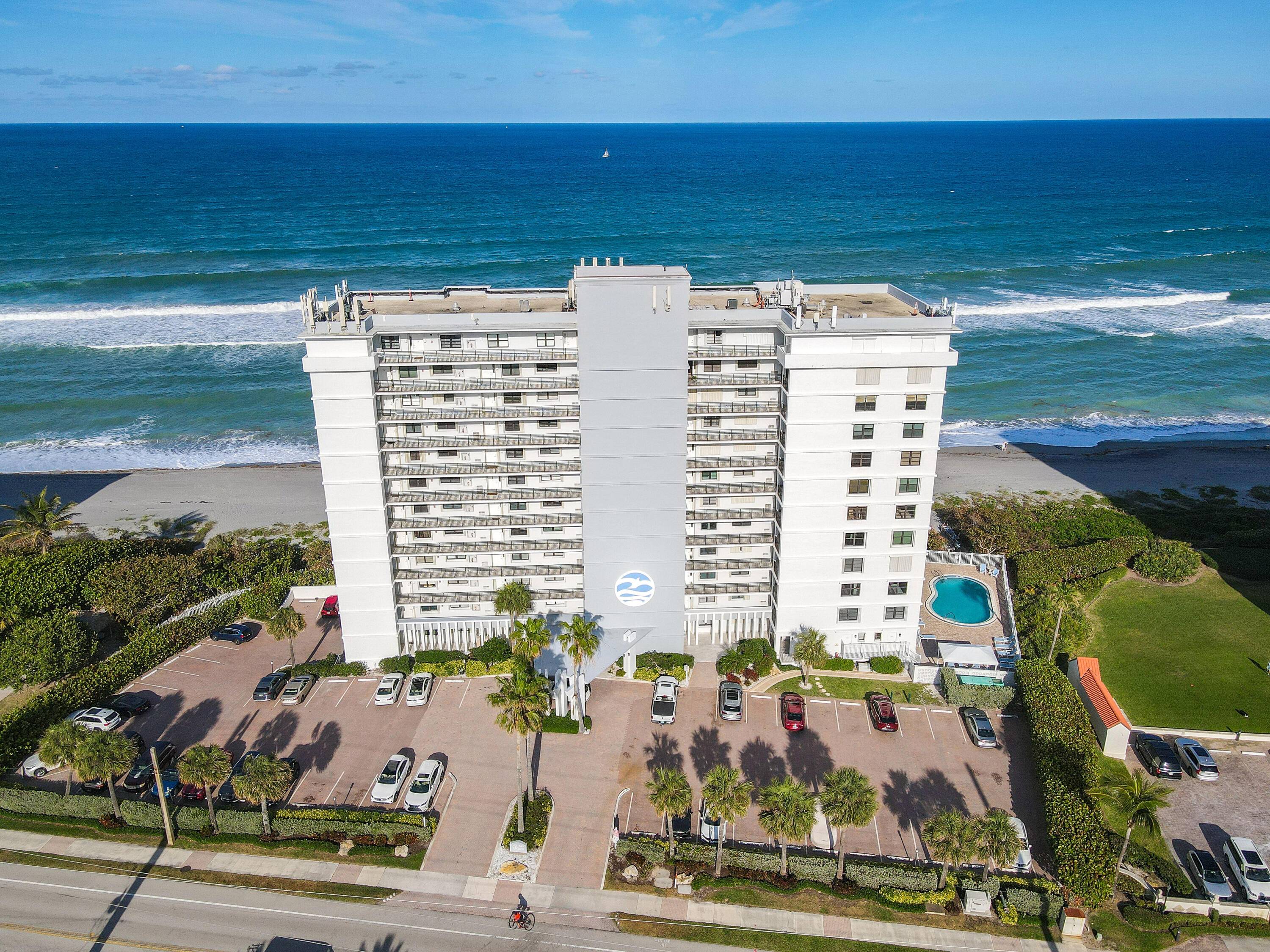 Luxury oceanfront living in Juno Beach !