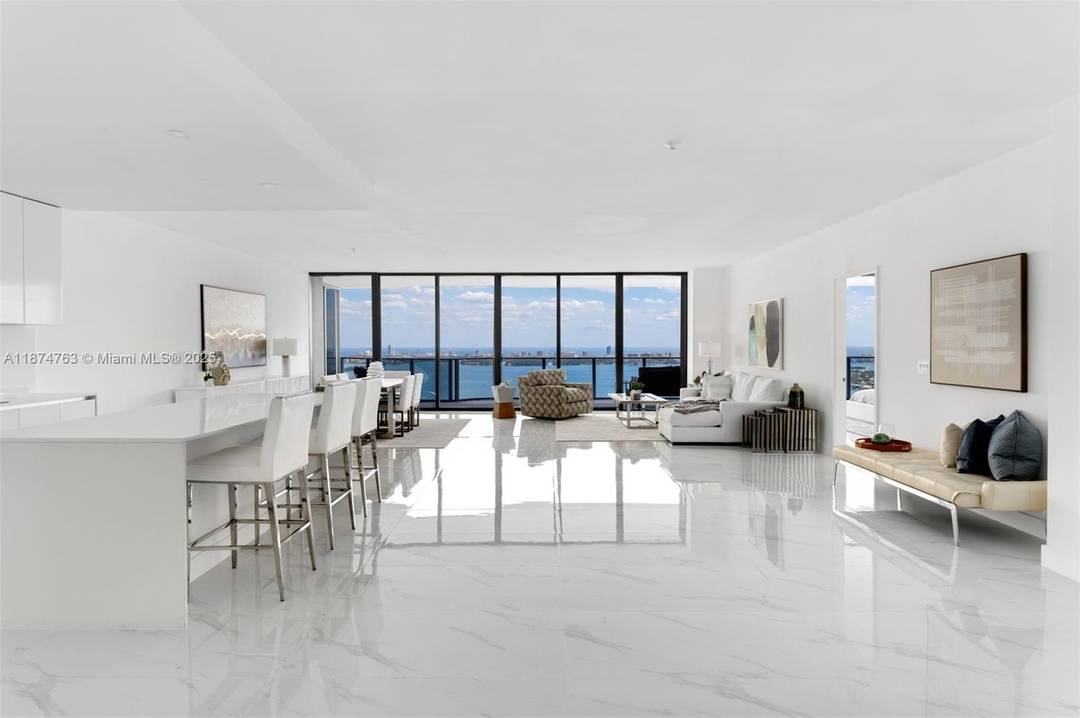 Welcome to Skyview Villa 4702 at Aria Reserve an extraordinary residence soaring above Miami on the 47th floor.