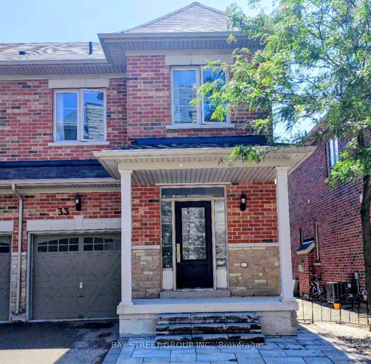 Don't miss this highly sought after end unit townhome nestled in the prestigious Westbrook community of Richmond Hill at Yonge amp ; Gamble.