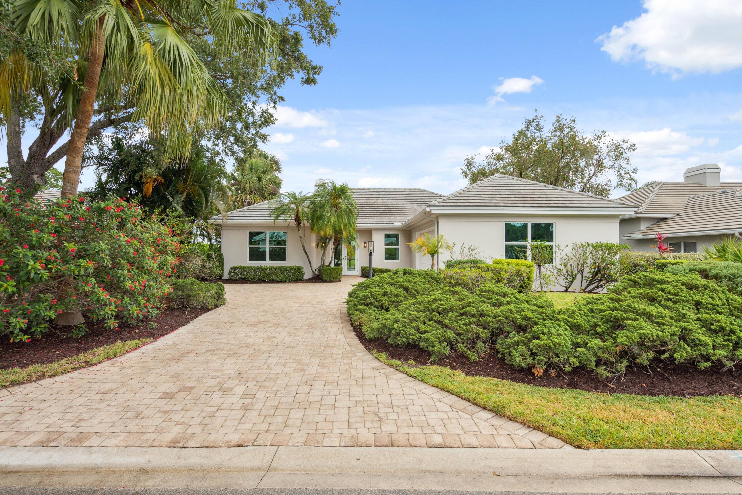 Exceptional FULLY renovated 3BR 2.