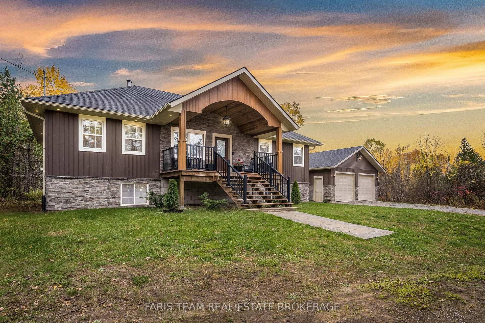 Top 5 Reasons You Will Love This Home 1 Built in 2018, this 1, 370 square foot raised bungalow features a bright and inviting open concept layout with soaring 10' ...