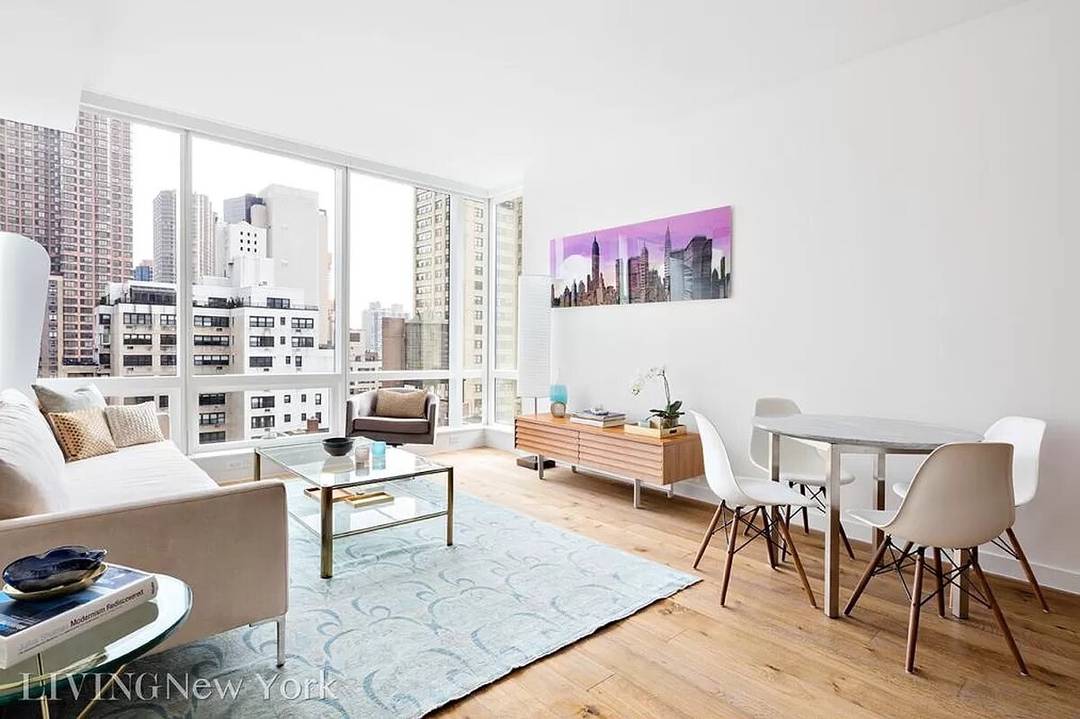 BRIGHT, HIGH FLOOR 1 BEDROOM CITY VIEWS LUXURIOUS 325 LEXINGTONRESIDENCE 14E Generously Sized 1 BedroomBright amp ; Airy South Facing ExposureFloor To Ceiling Windows w Incredible City ViewsModern Open KitchenLiebherr, ...