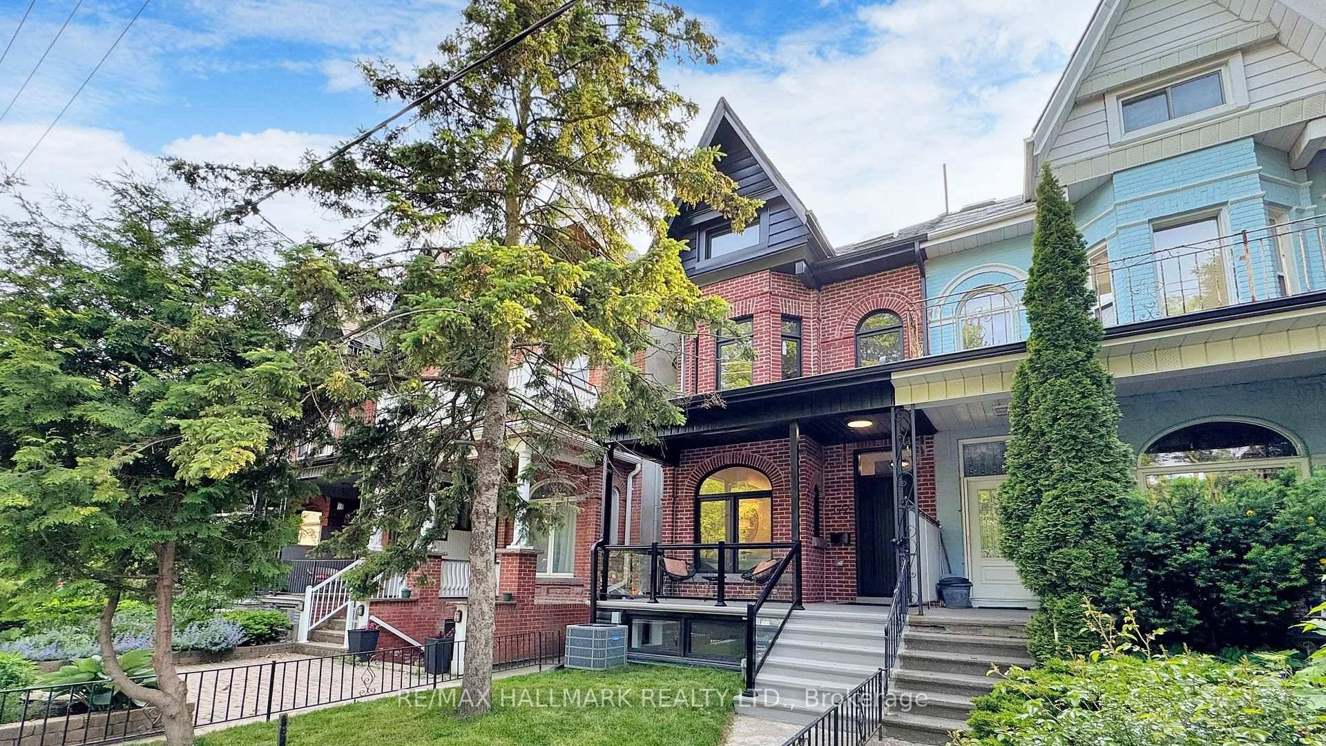 Be The Envy Of The City Own A Fully Renovated, Red Brick Victorian Masterpiece Right In Front Of Trinity Bellwoods Park !