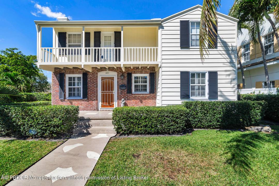 Welcome to this charming 3 bedroom plus den, 2 bath home with a swimming pool and a one car garage.