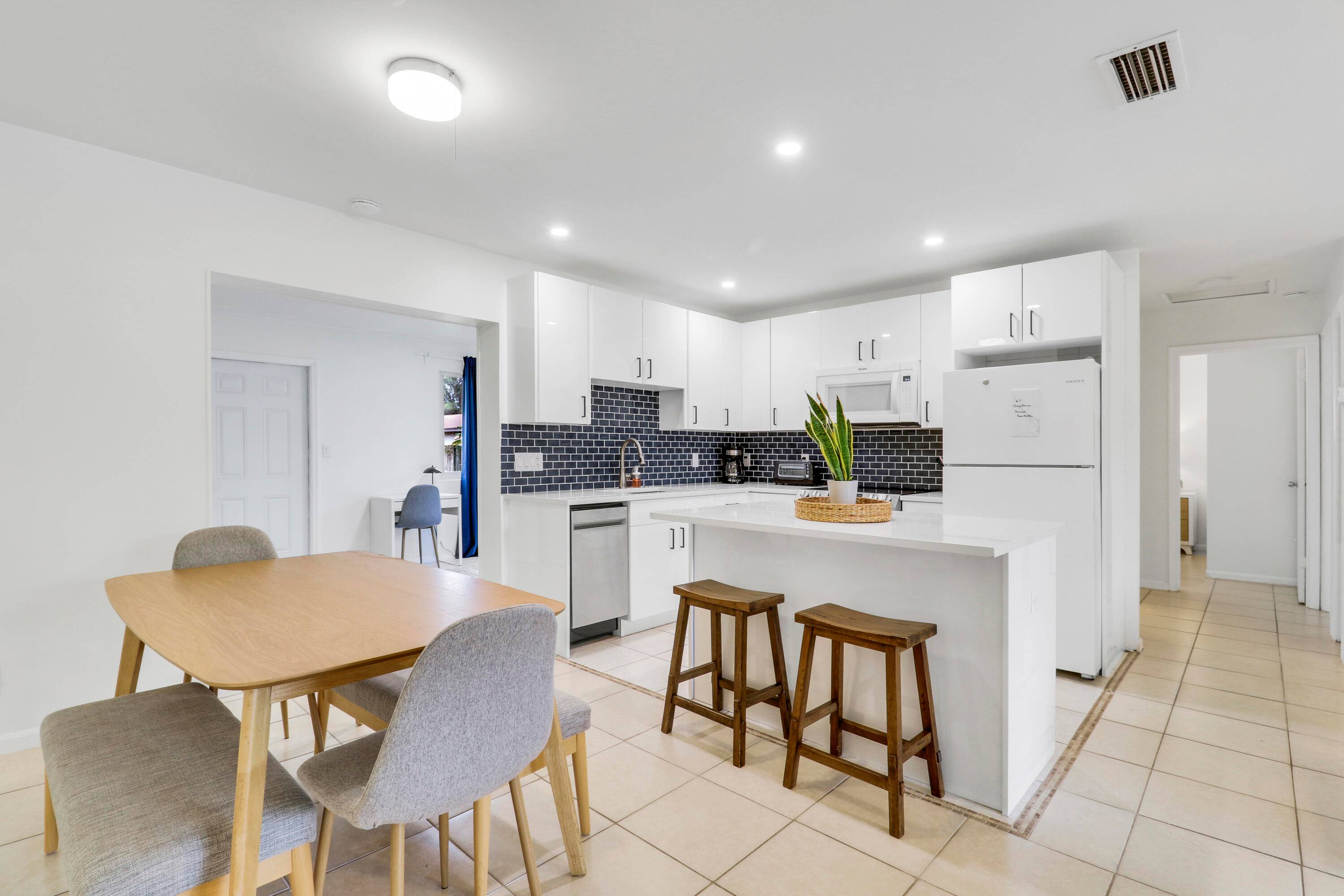 CBS duplex with each side offering 2 bedrooms, 1 full bath, and bonus rooms that could be used as additional bedrooms.