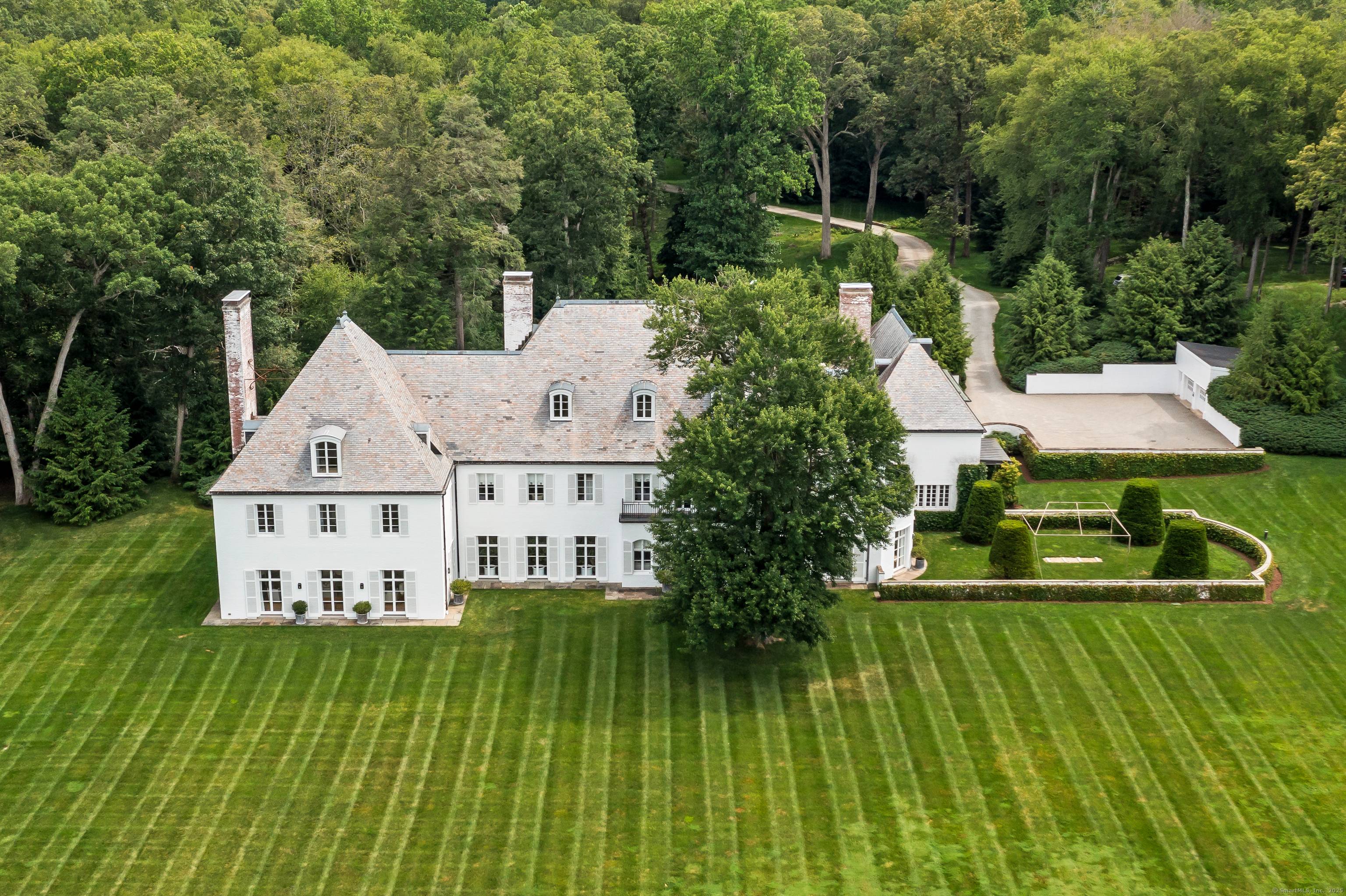 Clark House, a legacy property with extraordinary provenance, was re imagined by design legends Delphine and Reed Krakoff, adding their imprimatur of spare modern elegance.