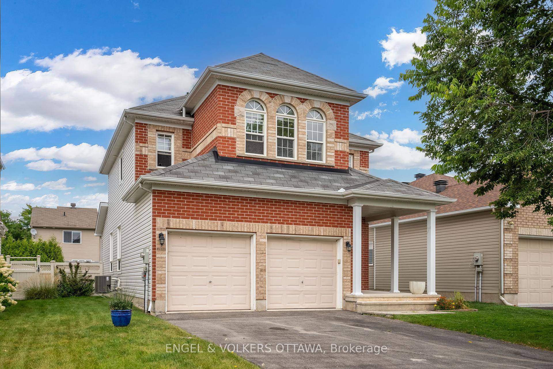 Close to parks, schools, transit and all amenities, this is the perfect family home.