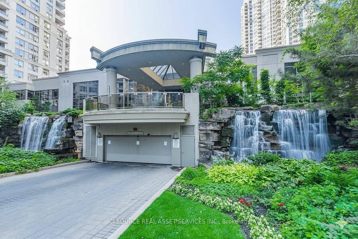 Experience the epitome of urban living in this stunning 1 bedroom den condo, nestled in the vibrant heart of Mississauga.