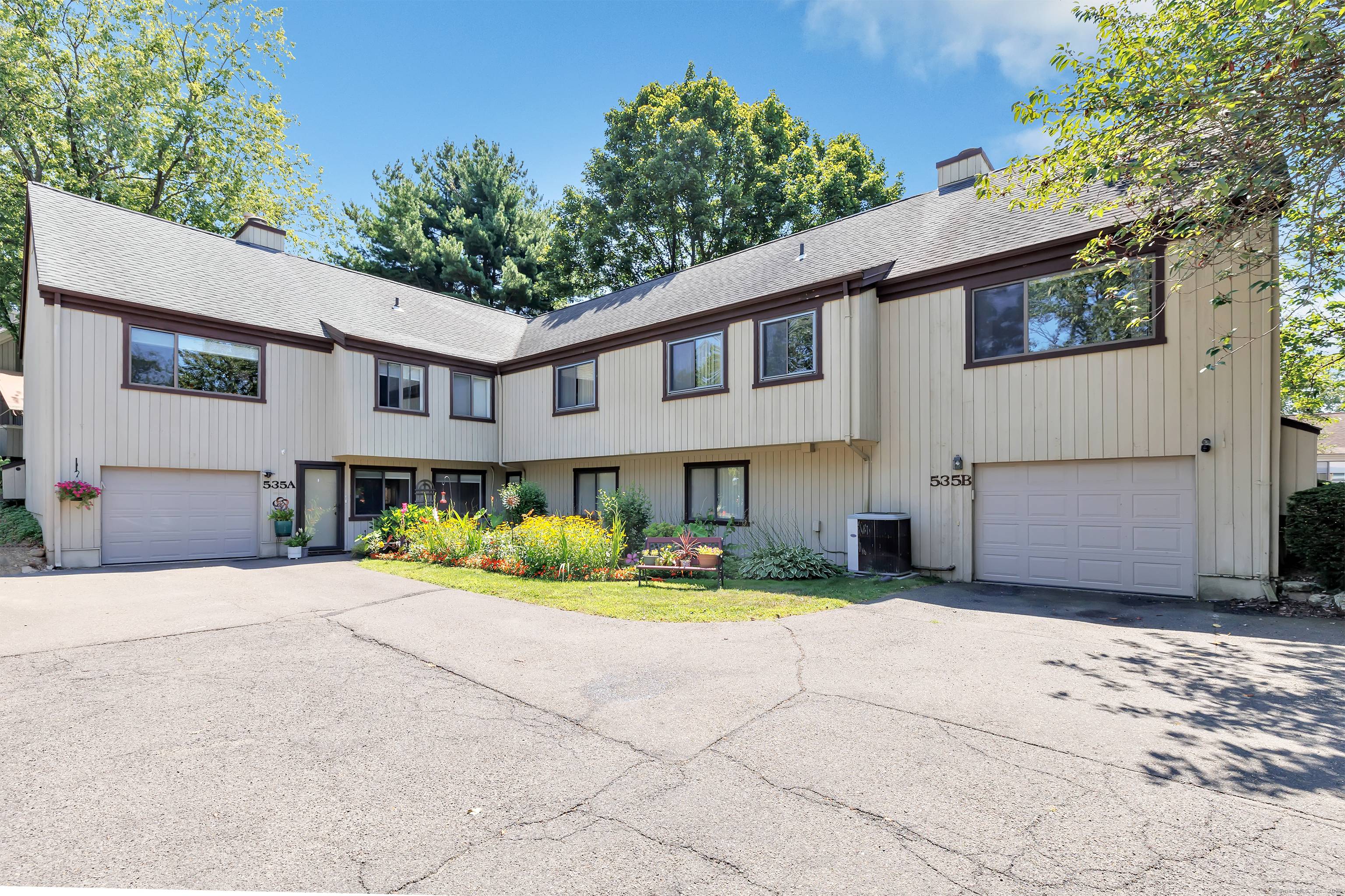 Welcome to this charming 2 bedroom, 2 bathroom ranch style home located in a desirable 55 community.